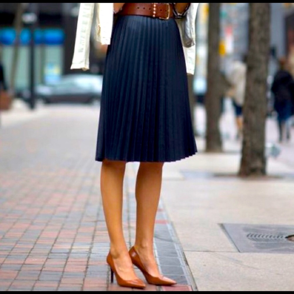 Ralph Lauren Women’s Georgette Pleated Skirt -Sz 4